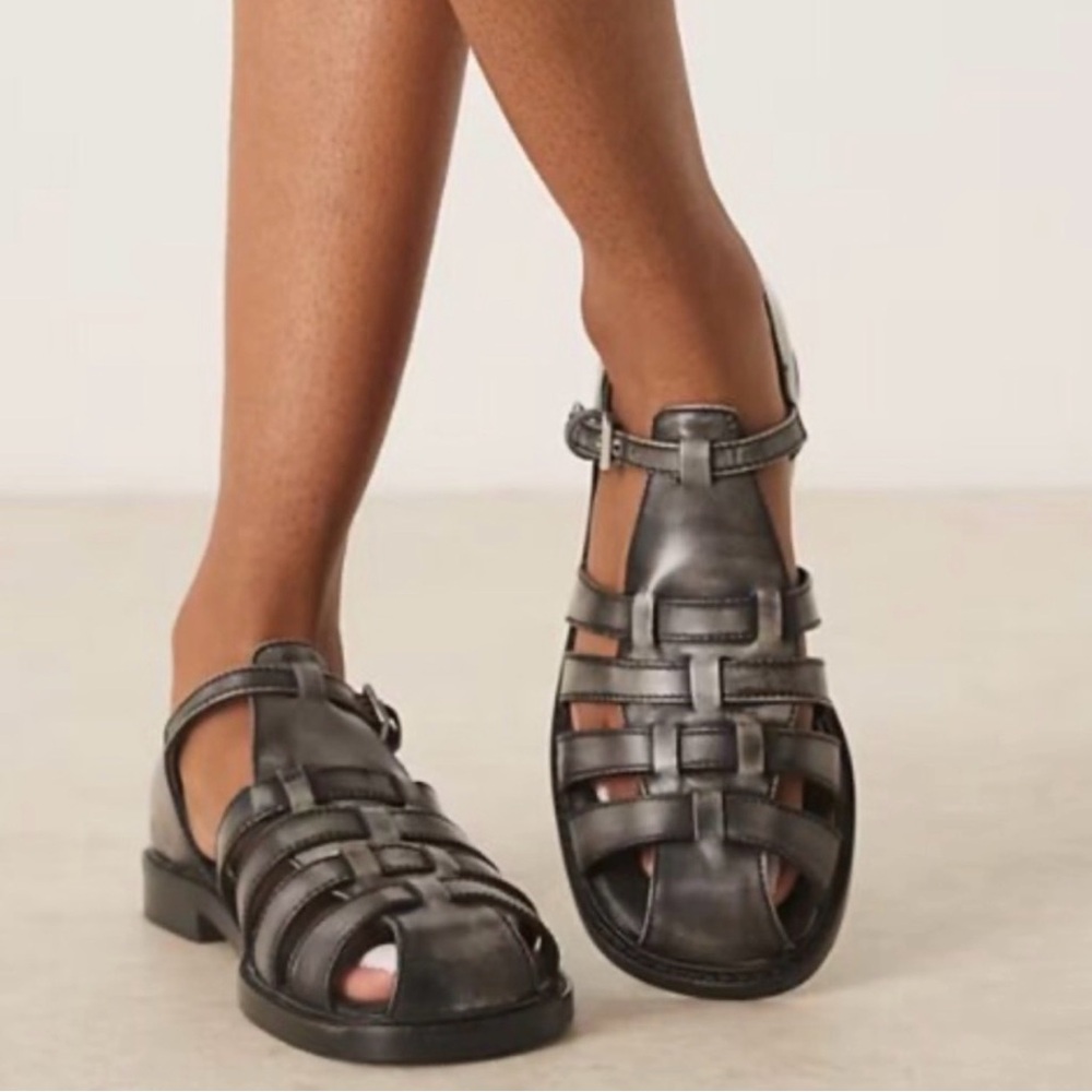 Free People Willow Leather Fisherman Sandals With Buckle Metallic Size 6 NWT
